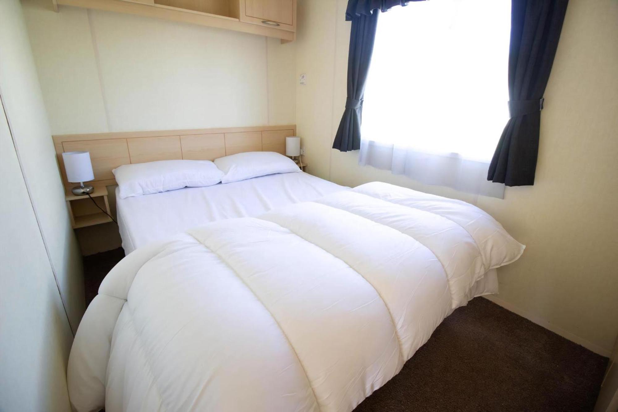 Great 8 Berth Caravan For Hire In Skegness Ref 33069F Екстер'єр фото