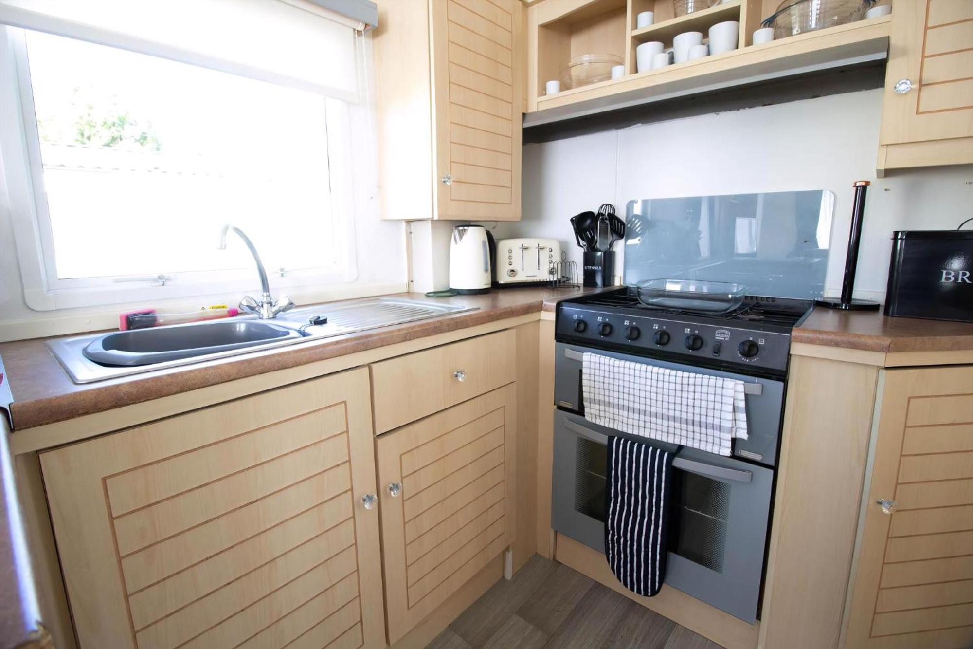 Great 8 Berth Caravan For Hire In Skegness Ref 33069F Екстер'єр фото