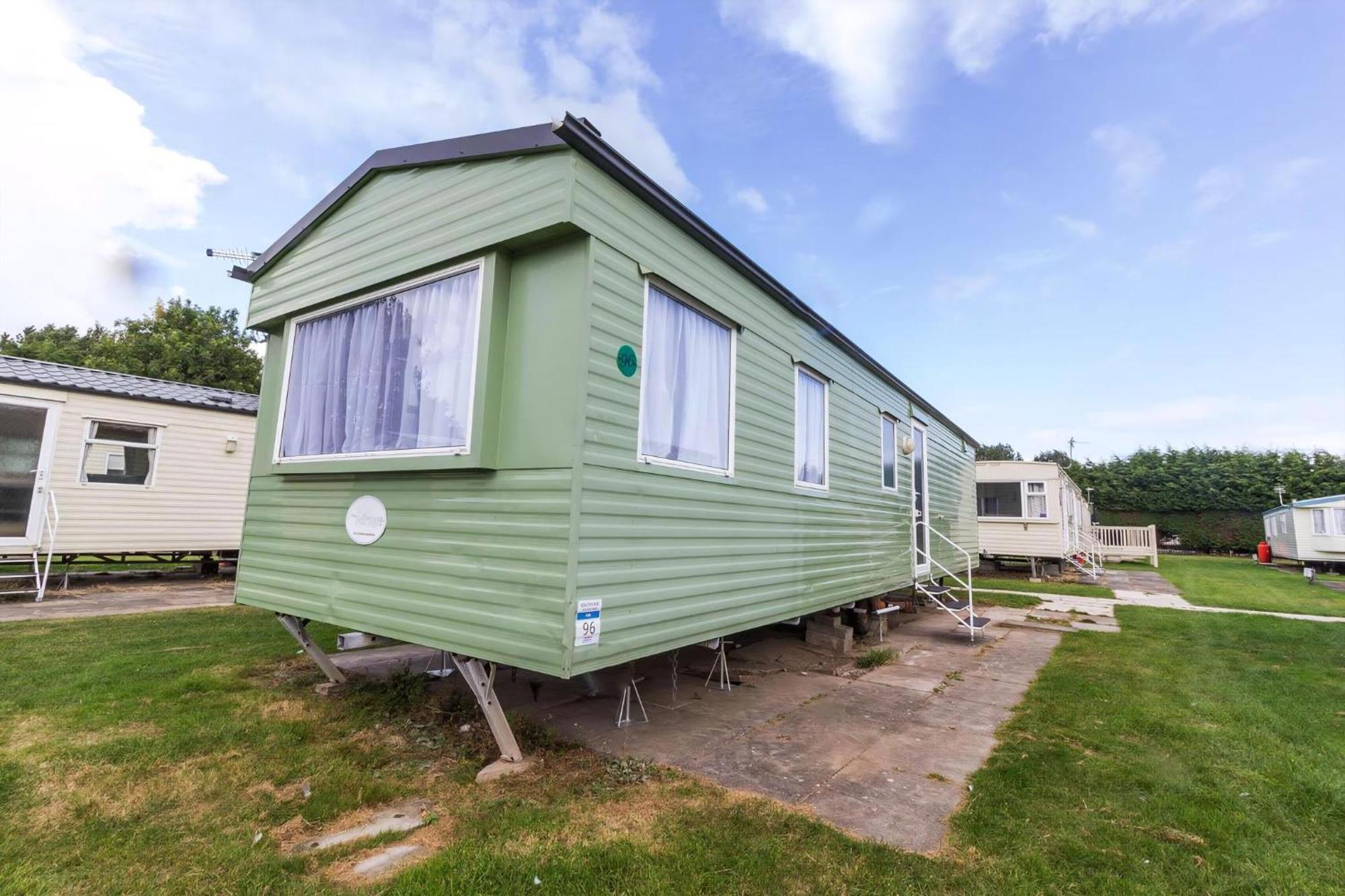 Great 8 Berth Caravan For Hire In Skegness Ref 33069F Екстер'єр фото